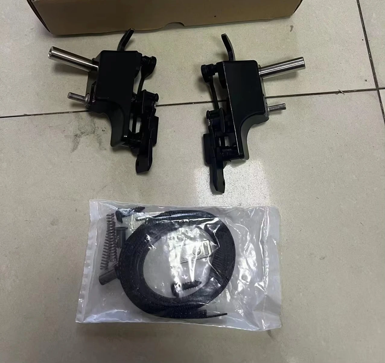 For Smart 451 For Mercedes-Benz Smart Fortwo 451 Sunroof Bracket Sunroof Lock Hook OE 4517760016