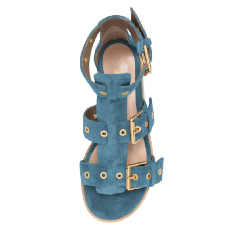 DIZHUANG صندل مسطح مثير للنساء. صندل من جلد الغزال الوردي (الأزرق). أحذية نسائية صيفية. الأجهزة الصنادل حزام مشبك. عرض أزياء