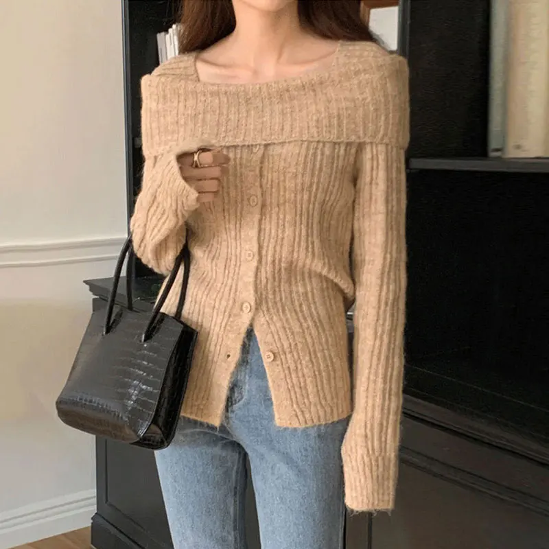 Korean Chic Vintage Sweater Women Irregular Collar Long Sleeve Pit Knitted Knitwear New Slim Niche Women Outfits Autumn Winter