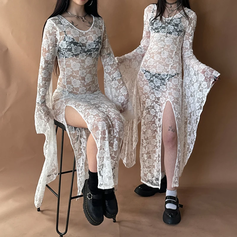 เดรสยาวรัดรูปสไตล์กอธพังก์สำหรับผู้หญิง ผ้าลูกไม้ซีทรู แขนยาวทรงค้างคาว สไตล์ Y2K แฟรี่ กรันจ์ ผ่าข้างพลิ้วไหว