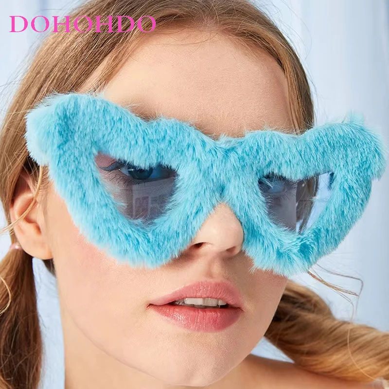 

DOHOHDO 2025 Retro New Heart Shaped Soft Plush Sunglasses Women Men Fashion Pink Eyewear Trendy Ladies Love Glasses Shades UV400