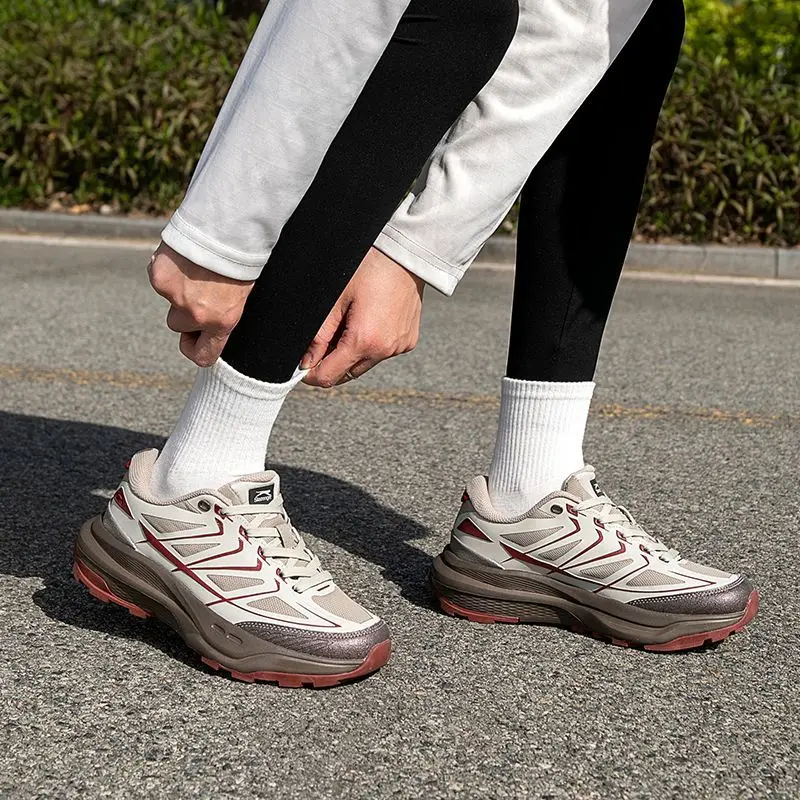 New 2025 Summer Hot Sale Unisex Breathable Comfortable Wear Hiking Shoes Mountaineering Shoes Very Good Outdoor Hiking Shoes