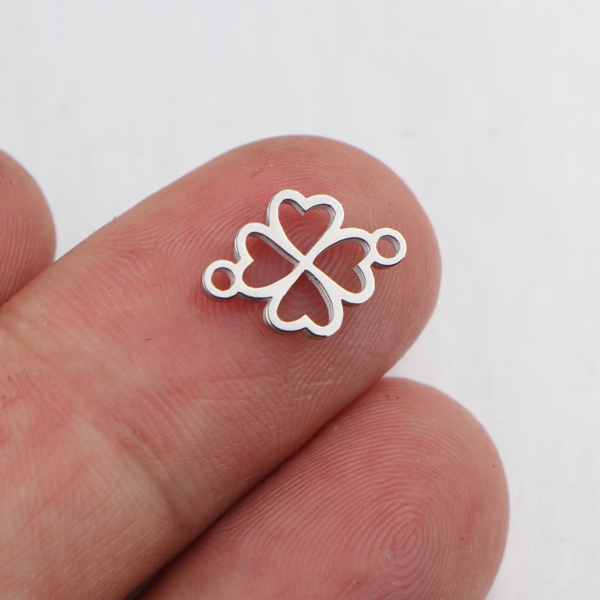 5pcs/lot 8.5*12.5mm Stainless Steel Leaf Clover Charm Mirror Polished Lucky Flower Connector Pendant for DIY Jewelry Making
