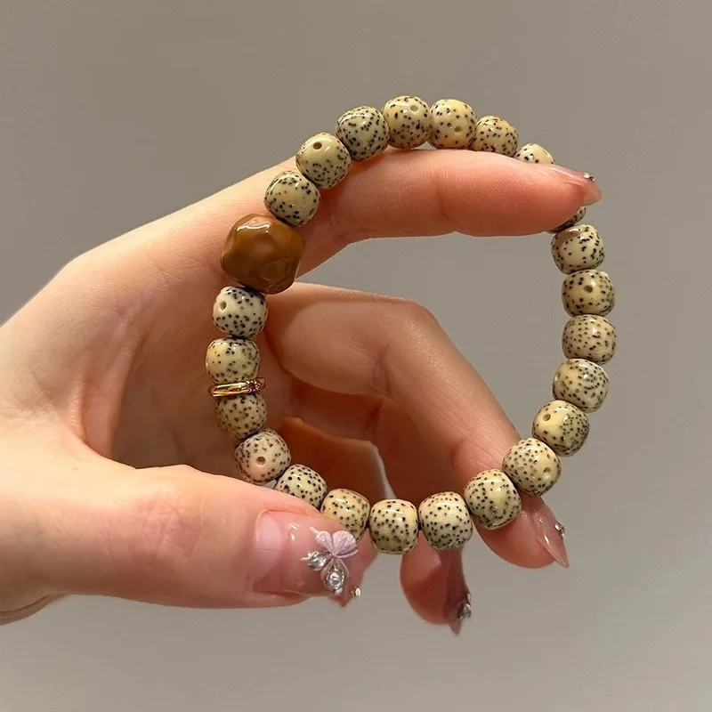 Design: Moon Bodhi, Chicken Oil Yellow, Single-Strand Monkey Cheese Bracelet