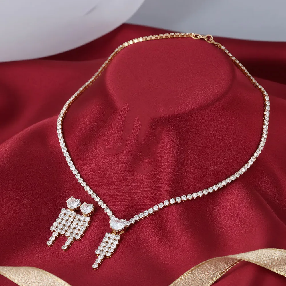 

Fine Craft Diamond Butterfly Tassel Necklace Earrings High Carbon Diamond Women 24K Gold AU999 Firm inlay durable