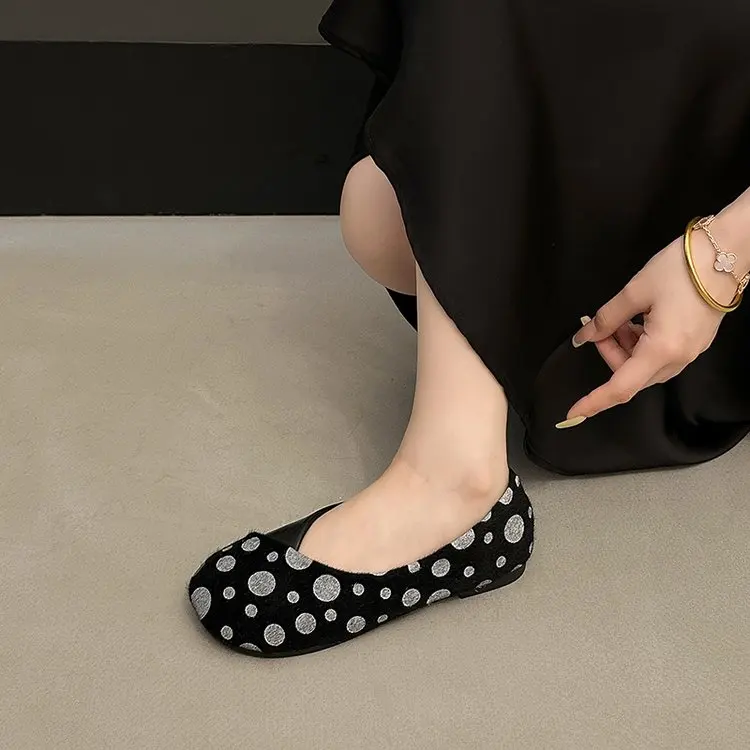 Frühlings-Neuheit: Damen-Flachschuhe mit Runder Spitze, Gepunktetem Wildleder, Bequeme Alltags-Loafer für Büro und Straße – Detail 28