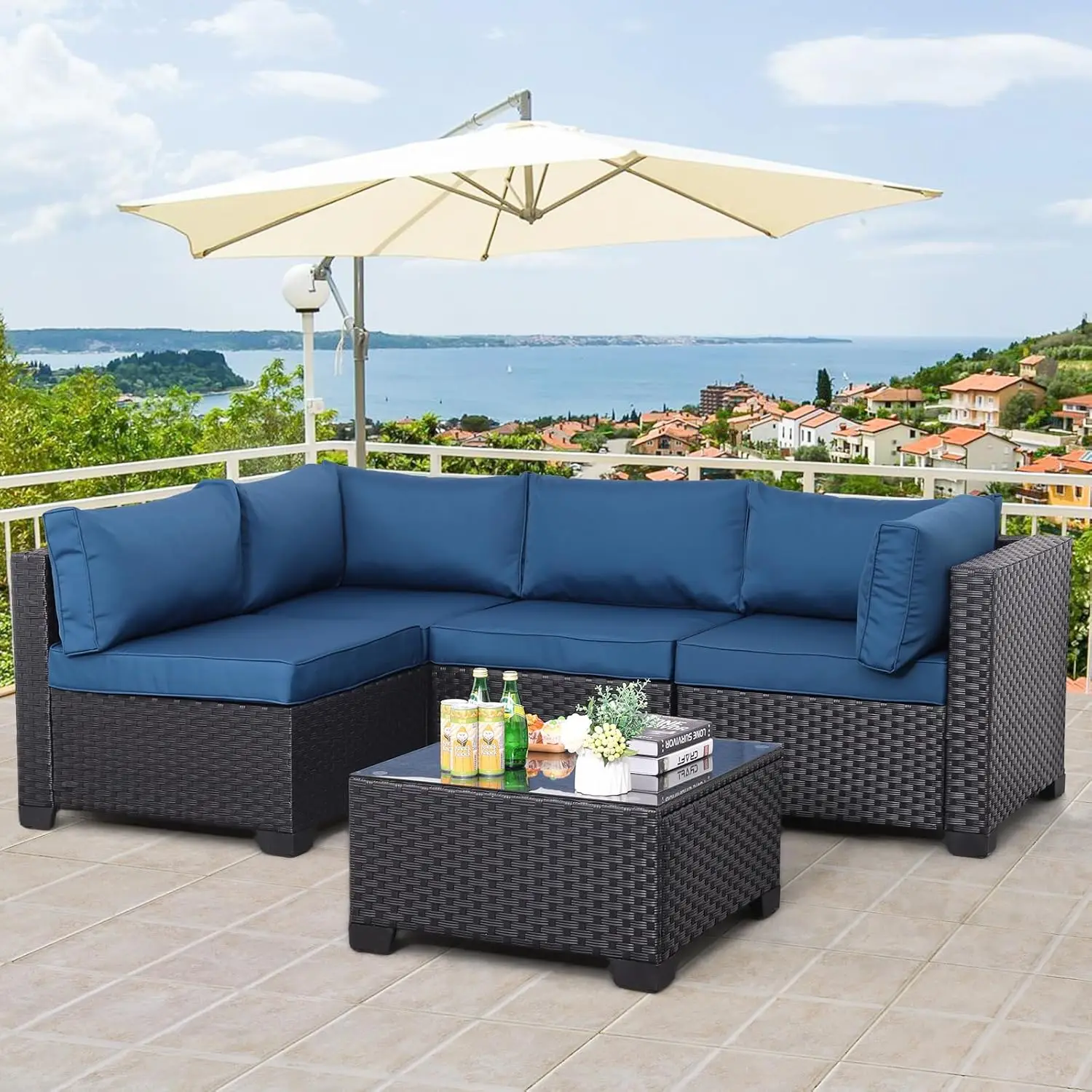 Pátio ao ar livre PE Wicker Furniture Set,Black Rattan Combinação secional, sofá cadeira com mesa de café, Almofada azul marinho, 5 pcs