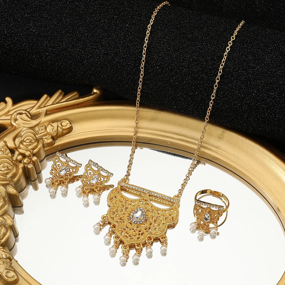 Fashion Arabic Women Jewelry Sets Hollow zircon stainless steel gold Necklace necklace earrings ring for Women\'s holiday gifts