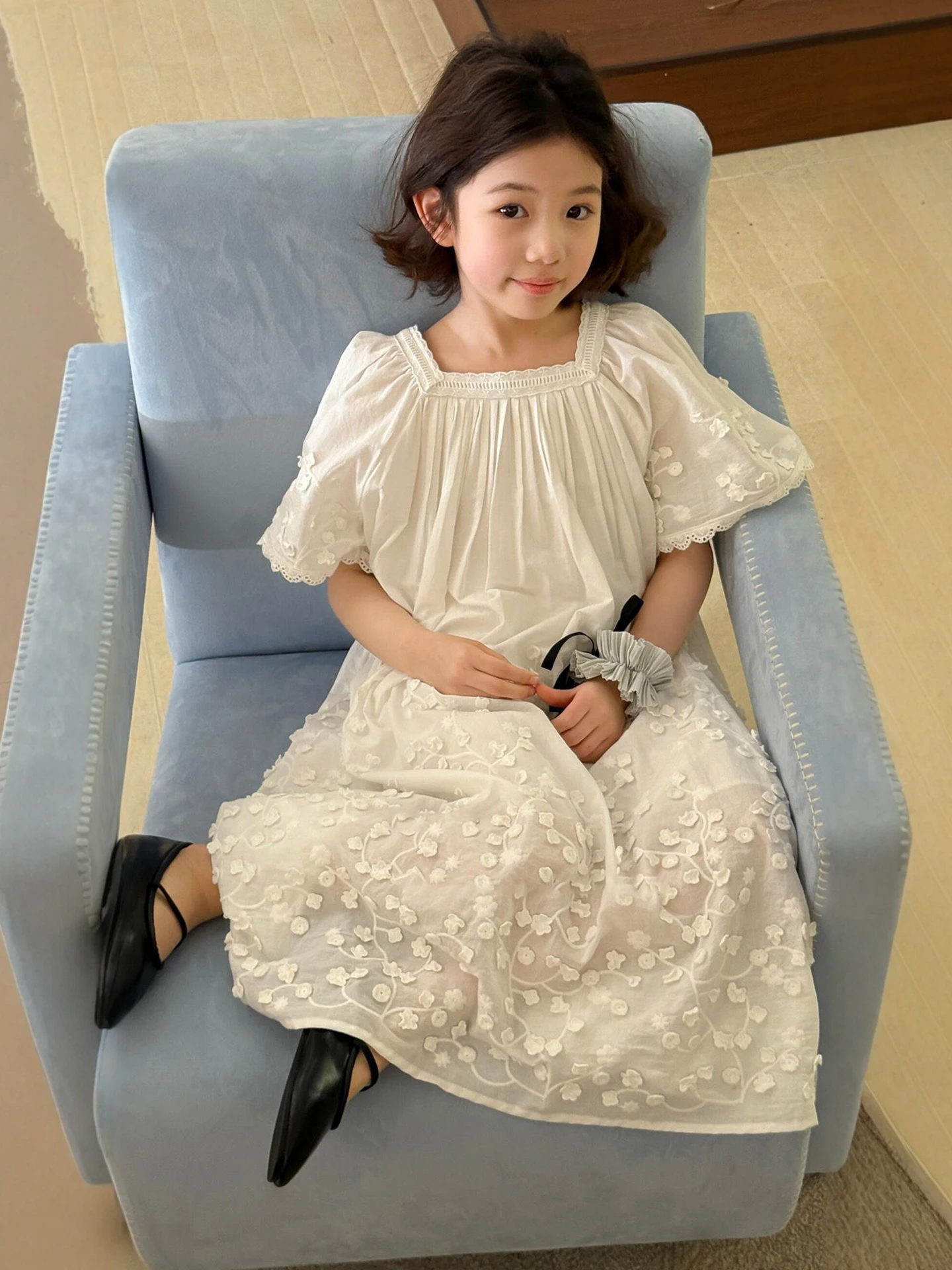 

Sweet Unique 3D Floral White Long Dress for Girls Children's Summer Fashion Soft Fabric Short Sleeve Midi Skirt Pola Brand