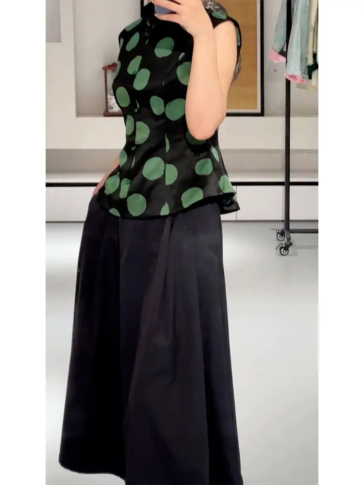 النمط الصيني خمر المرأة الأخضر البولكا نقطة سوداء بلا أكمام تي شيرت ، امرأة طيات بلايز القمصان