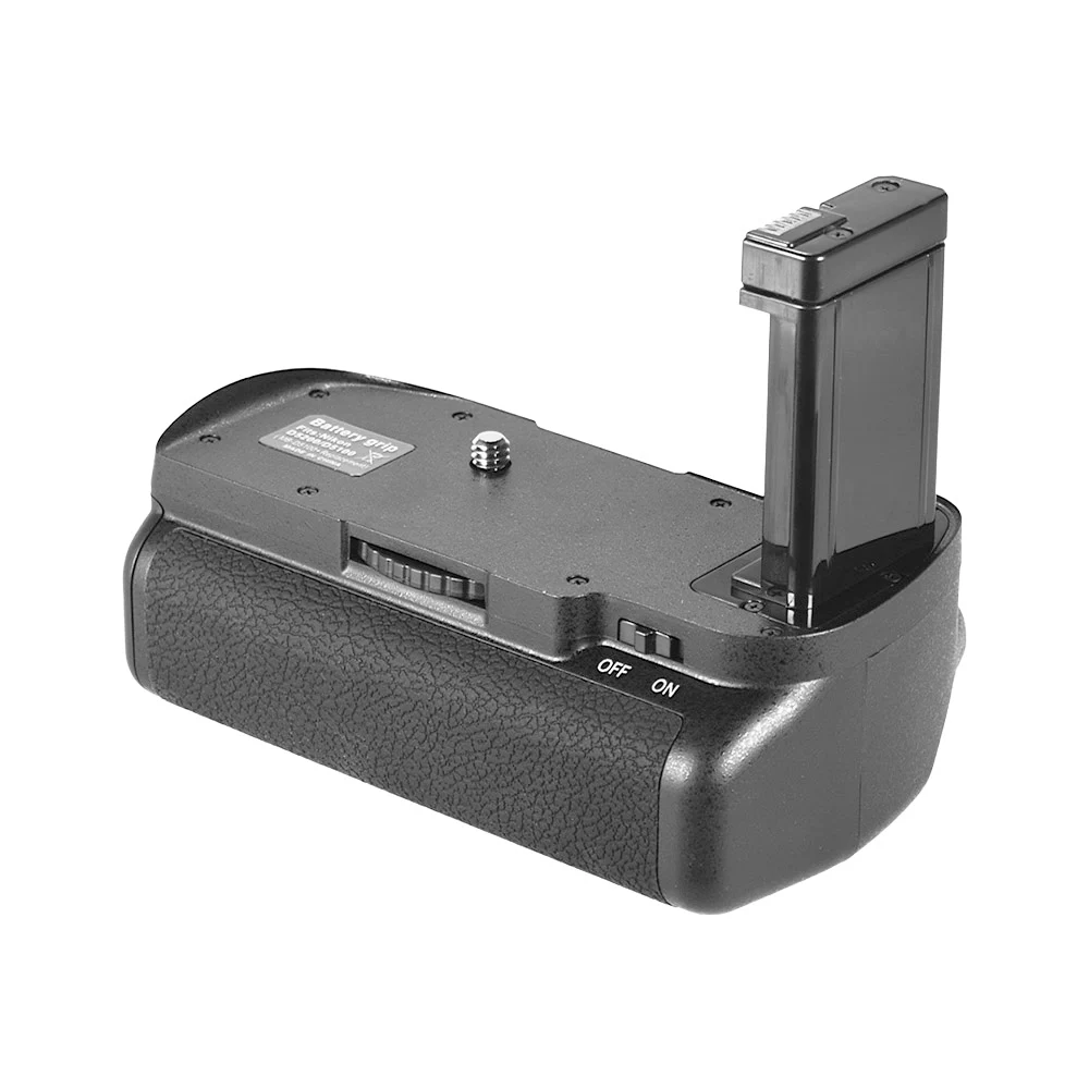 Mcoplus BG-D5200 Vertical Battery Grip for Nikon D5200 D5100 SLR Digital Camera MB-D5100 with Wireless Remote Control