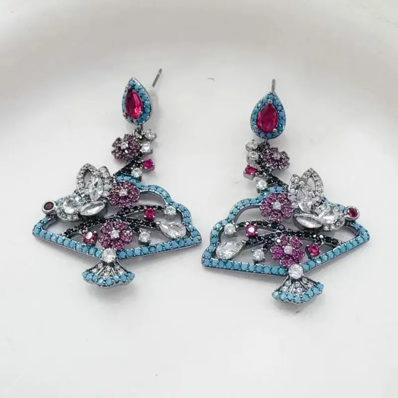 

Bilincolor Vintage Small Flower and Butterfly Sector Earring for Women Dinner Party