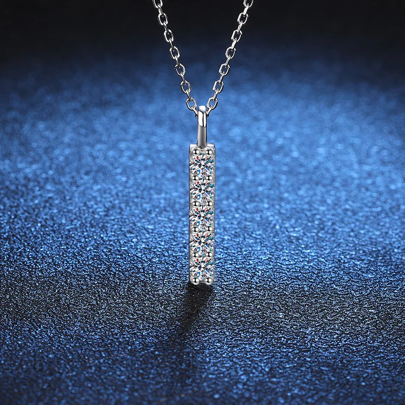 Moissanite necklace full of diamonds light luxury niche clavicle chain 50 points moissanite silver chain platinum PT950 mark