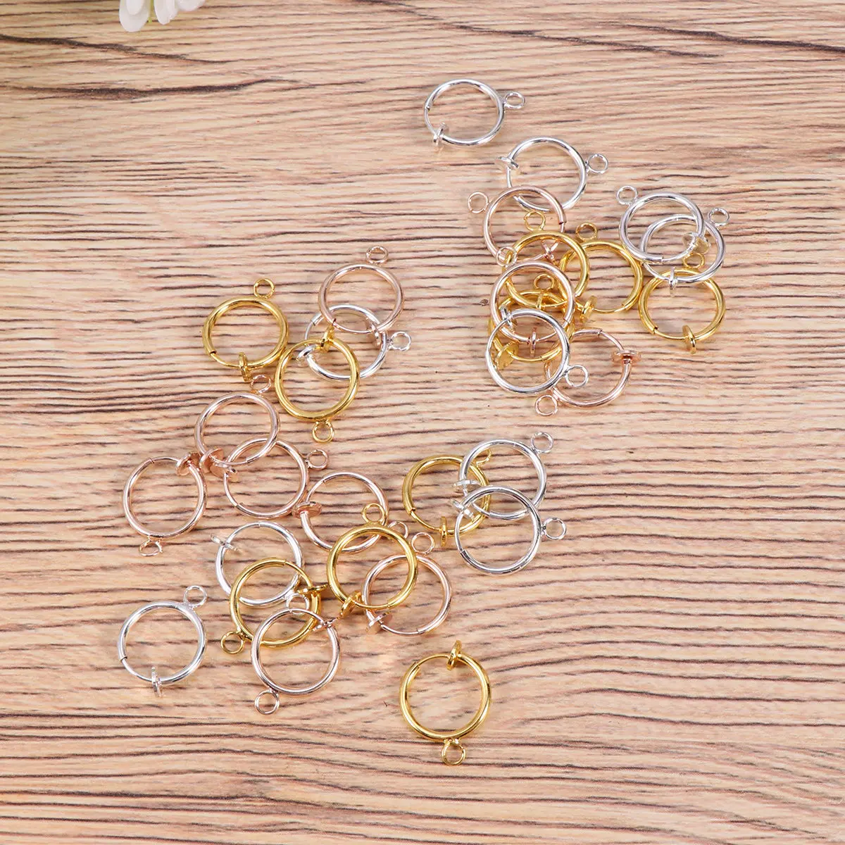 

30 шт. аксессуаров для ушей: клипсы-крючки без прокола, ювелирные изделия, инструменты для самостоятельного изготовления украшений для женщин и девушек, золотистые, серебристые, розово-золотистые