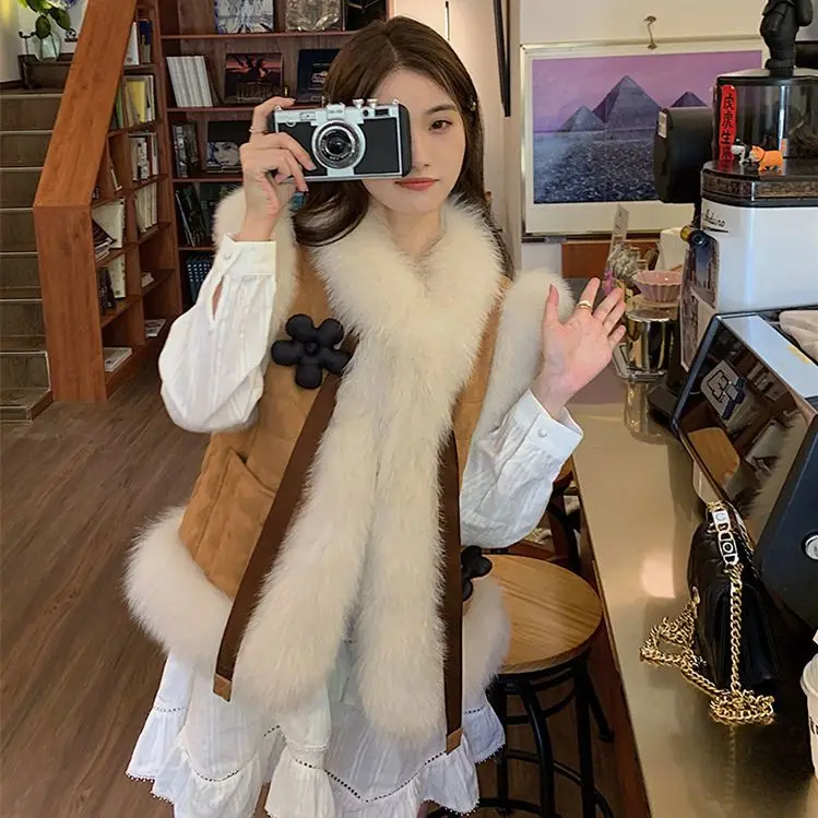 2025 겨울 신상 인조 여우털 조끼, 젊은 스타일의 푹신하고 달콤한 재킷 여성 캐주얼 및 다용도 패션 디자인 감각 XT1788
