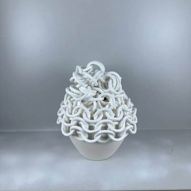 Retro nostalgic wabi-sabi wind new Chinese creative ceramic chain vase ornament model room hotel fruit plate decoration