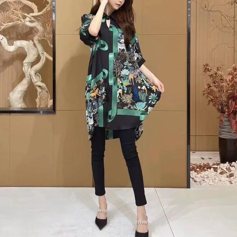 Camisa con estampado Irregular para mujer, blusa holgada con cuello de Polo, Estilo Vintage, informal, combina con todo, 2023