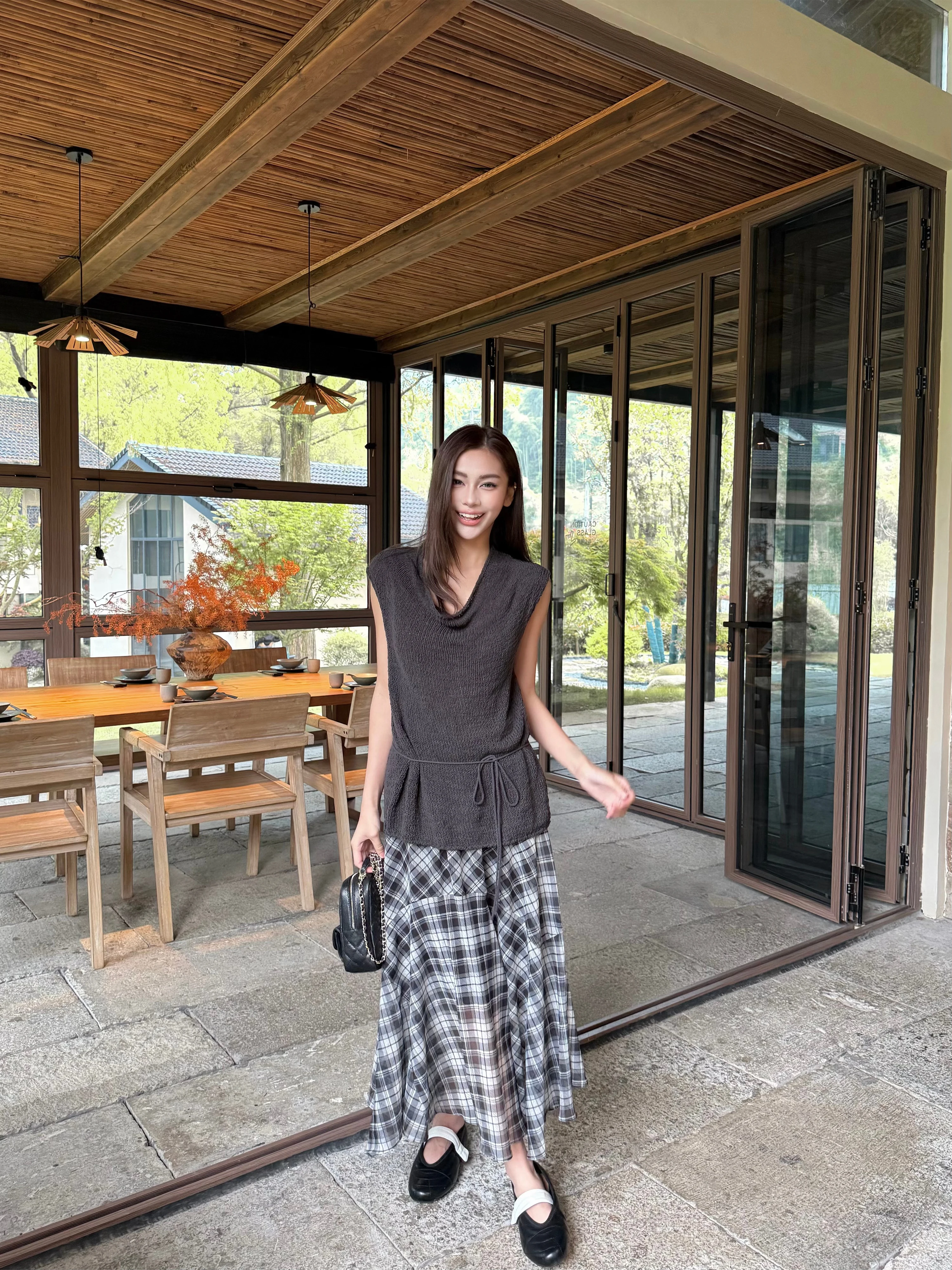 ZhouMiao Chic Grey Black White Checkered Half-length Skirt Women's Soft Light Style Asymmetrical Hemline Commuter High-waist