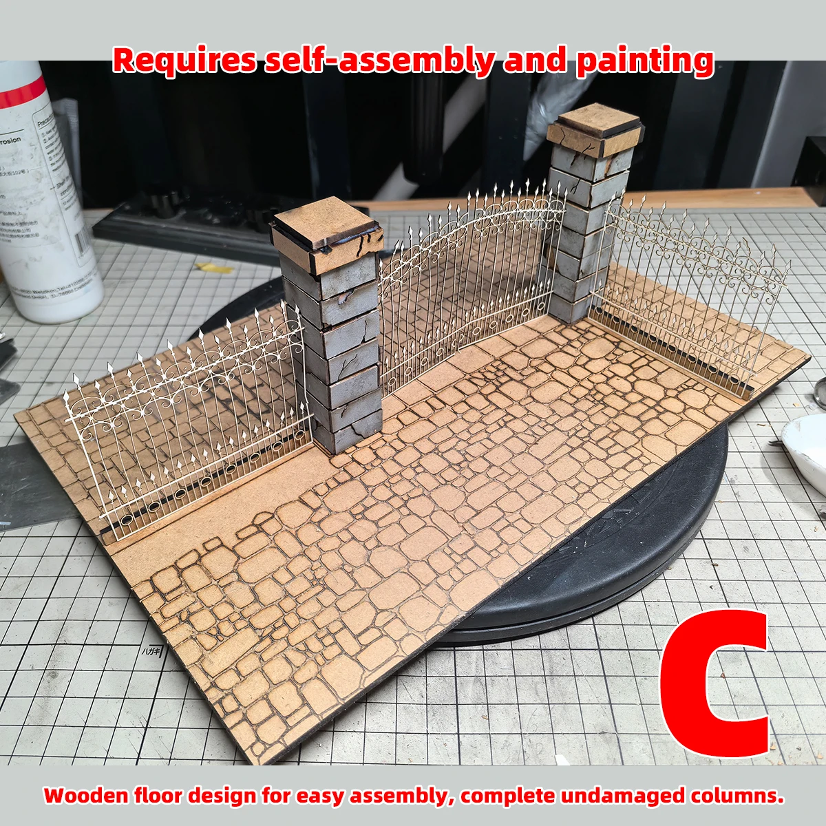 Architektonisches Modell zum Zusammenbauen, Miniaturgebäude, Architektur, Innenhof, Tor, Umzäunung, Mauer, Haus, Diorama, Maßstabsgetreues Modellbauset 1/35 – Detail 5