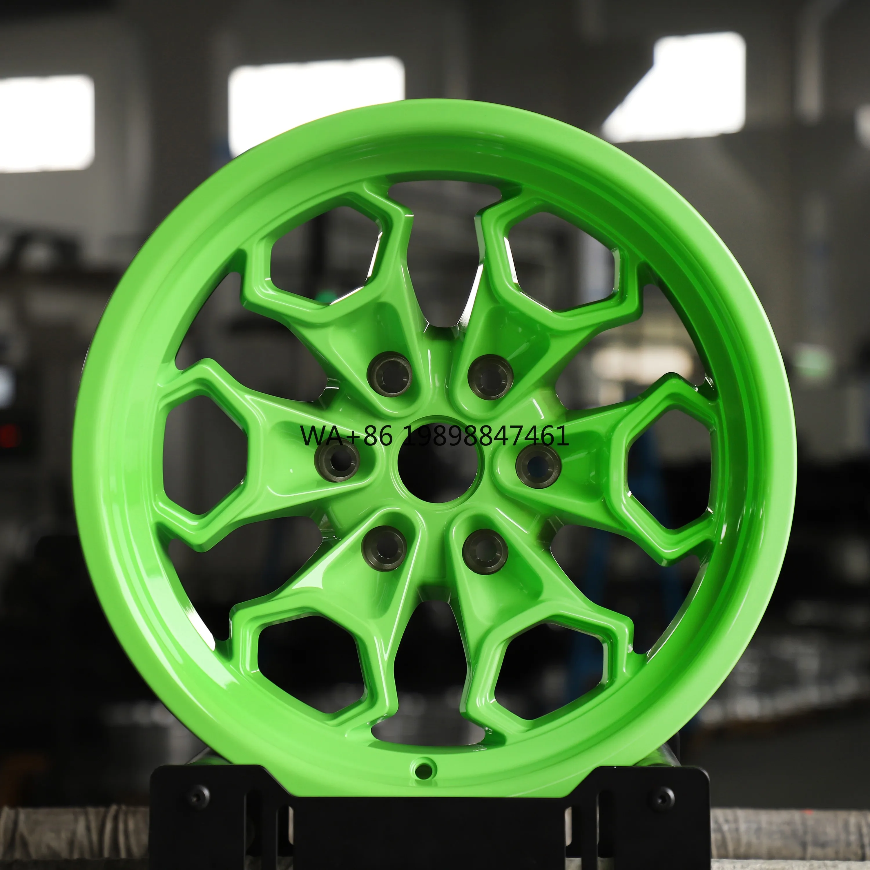 

Customized 21 Inch 5*130 Forged Aluminum Alloy Racing Car Wheels Green Mesh Design New Condition Painted Finish ET 25mm 30mm