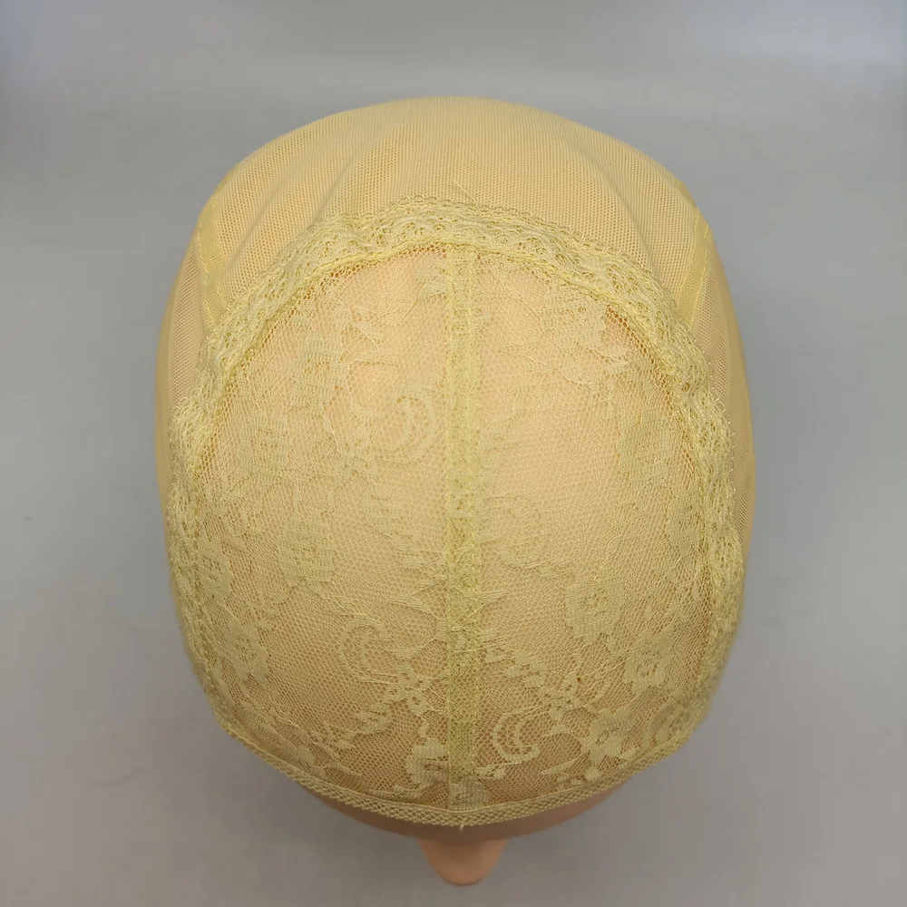 قبعة شعر مستعار من الدانتيل الأصفر للصنع مع شريط قابل للتعديل، قبعة شعر من الدانتيل ذات فتحة كبيرة، قبعات شعر مستعار من السيليكون قابلة لإعادة الاستخدام