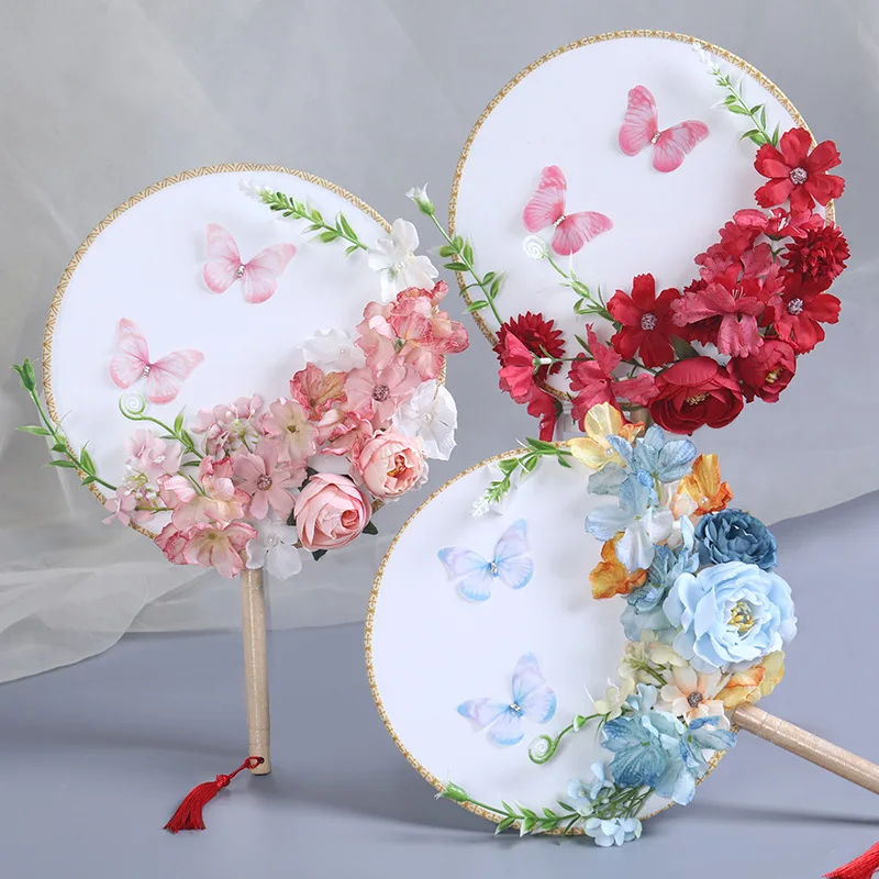 

Chinese Traditional Fans Handmade Silk Flowers Butterfly Round Fan Hanfu Accessories Wedding Bridal Group Decorative