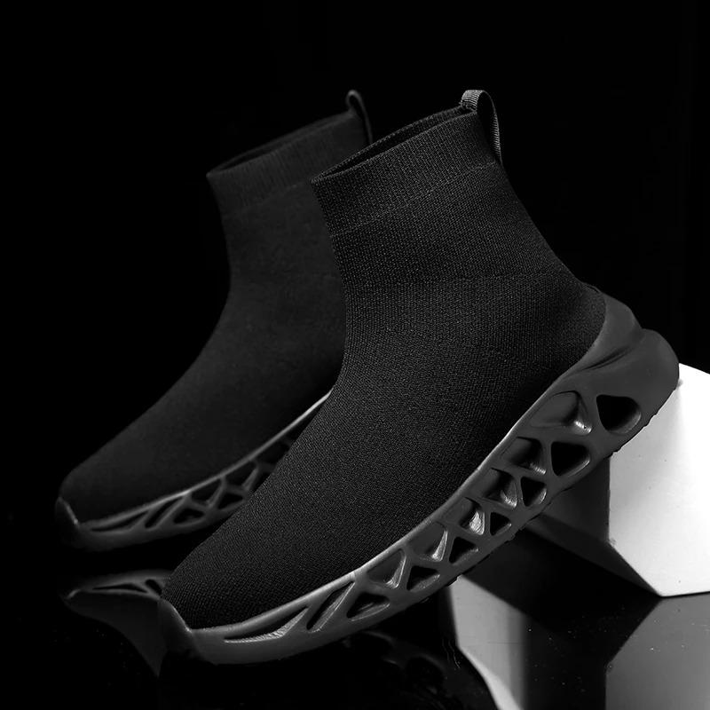 

Knitted Men High Top Boots Comfortable and Breathable Ultra Light Men Sports and Leisure Shoes
