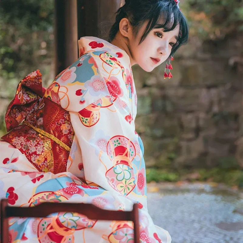 Kimono Jepang tradisional dengan gaun motif bunga, pakaian wanita, Geisha, Set Kimono Jepang