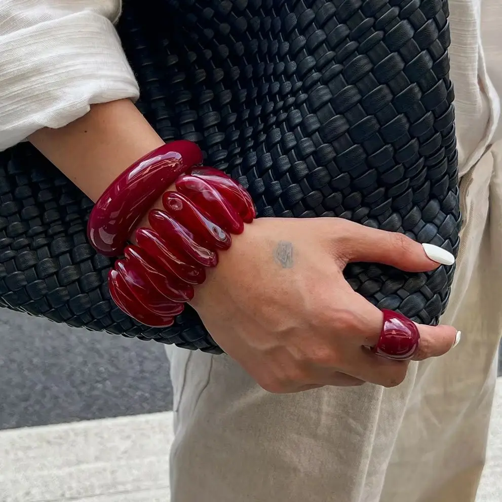 PuRui خمر 3 أنماط الأحمر سميكة الاكريليك الراتنج أساور خواتم للنساء الشرير الهيب هوب غير النظامية سحر الذراع سوار مجوهرات هدايا