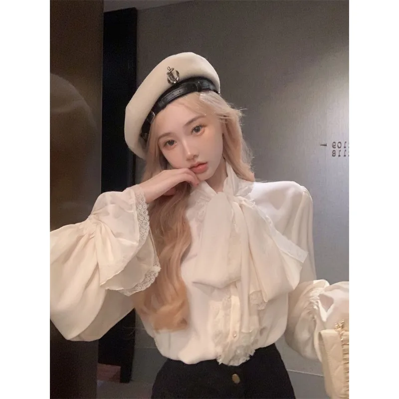 

Новая рубашка с длинными рукавами и кружевом с ремешком и бантом, свободная дизайнерская рубашка с расклешенными рукавами