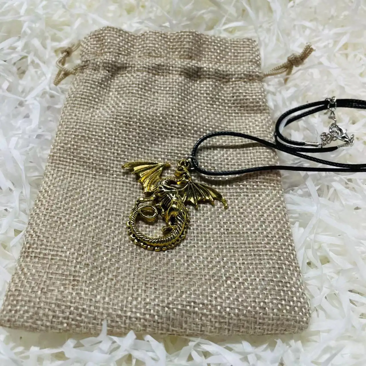 3 Colors Flying Dragon Pendant Necklace Gift Sack 2Pcs Set Halloween Christmas New Year Gift Medieval Animal Fire Dragon Pendant image 3