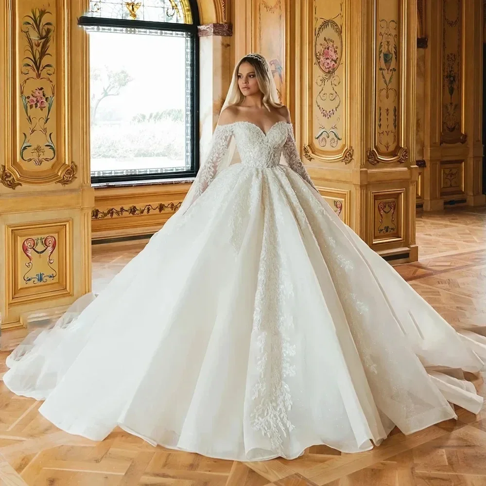 Luxurious White A-Line Lace Decal Women's Wedding Dress Sexy V-Neck Off Shoulder Long Sleeved Ballroom Bride Dress Customized
