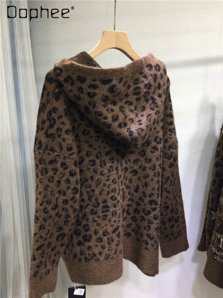 

Heavy Industry Rhinestone Leopard Cartoon Duck Cardigan women Loose Thickened Warm Knitted Sweater Coat Autumn Winter