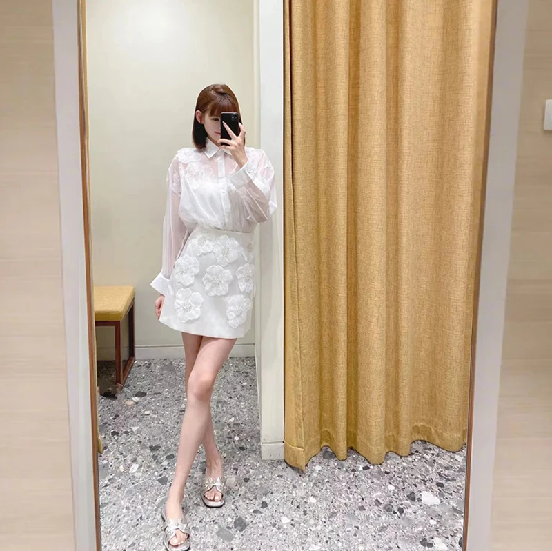 

Water Diamond Set Flower Embroidery Shoulder Falling Eugen Yarn Micro Transparent Shirt Half Skirt 2024 Early Autumn