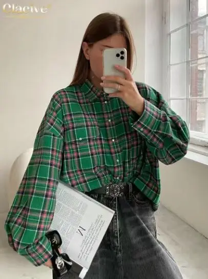 Plaid Shirt Autumn And Winter Women\'s Retro Style Versatile Lapel Loose Shirt Long Sleeve Fashion Pocket Shirt Fitted Top