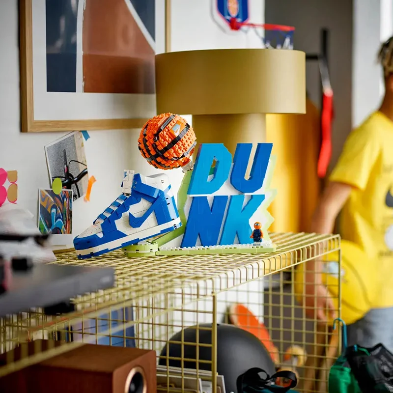 مجموعة مكعبات بناء ليغو ذات العلامة التجارية Nike Co هدية للأطفال لتزيين المكتب والمناظر الطبيعية الصغيرة
