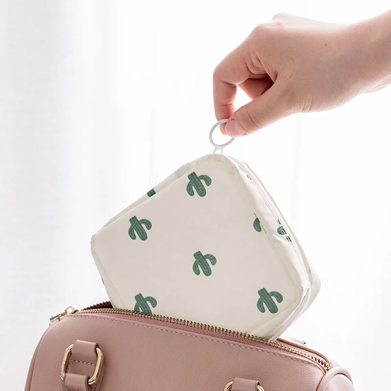 1PC Sanitary Napkin Storage Bag Makeup Storage Organizers Portable Cosmetics Data Cables Lipstick Earphone Storage Organization
