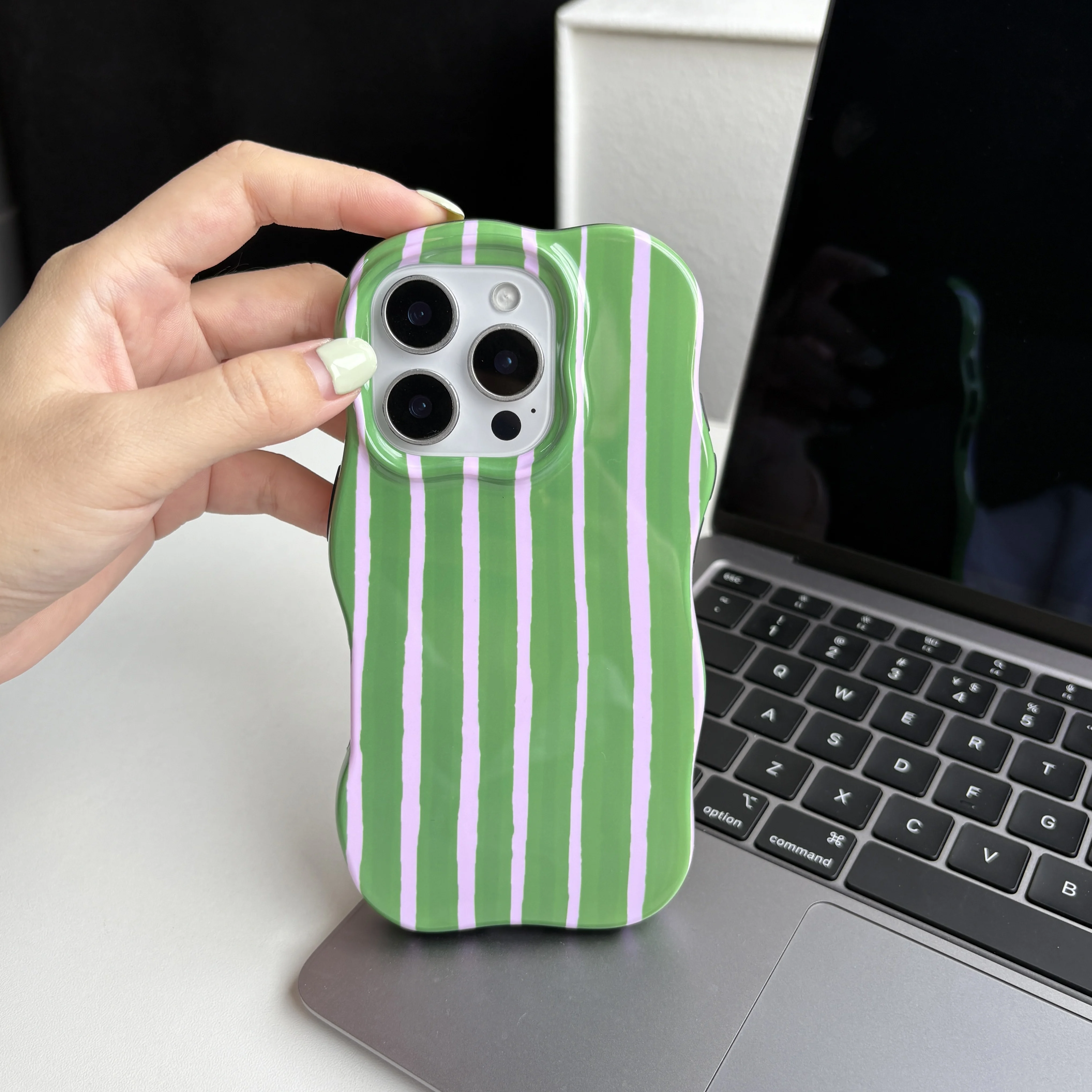 Fashion Simple Green Yellow Stripes Wavy Edges 2-in-1 Glossy Protective Phone Case Cover for iPhone 17 16 15 14 13 12 Pro Max