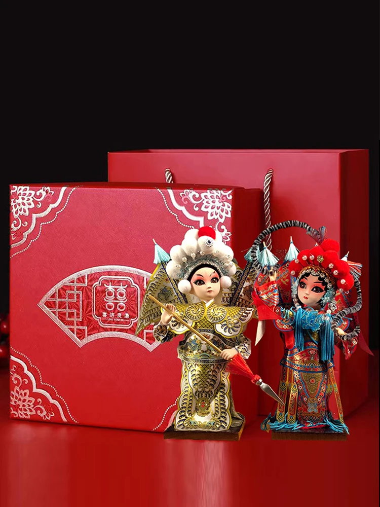 Silk wedding gifts, decorations and ornaments to send friends, Peking Opera, facial makeup, operas, festive Chinese style craft