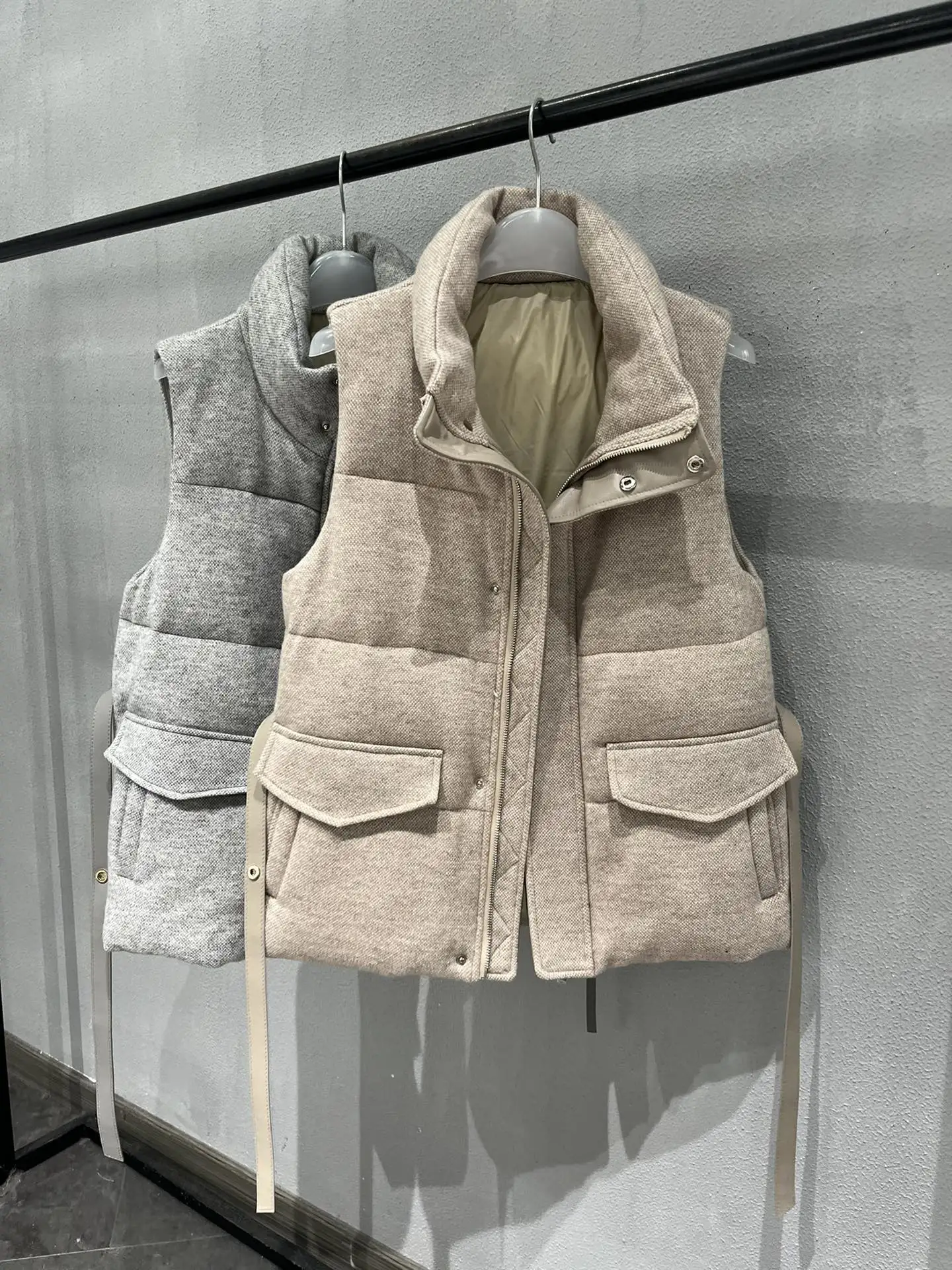 

2025 Women's Clothing Stylish goose down vest Winter New 1105