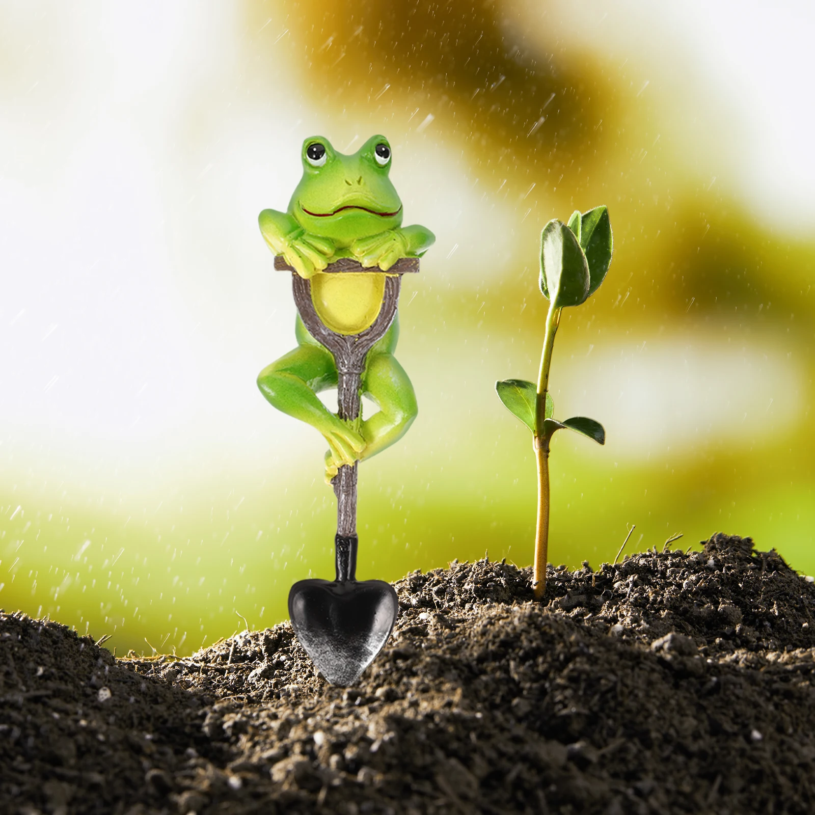 

Frog Statue Cute Decors Shovel Decorative Craft Creative Ornament Resin