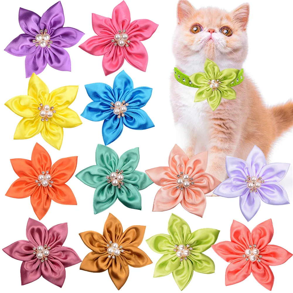 50/100pcs Pet Dog Cat Puppy Accessories Removable Pet Flower Collar Small Cat Dog Charms with Rhinestone Pearl Dog Grooming Bows