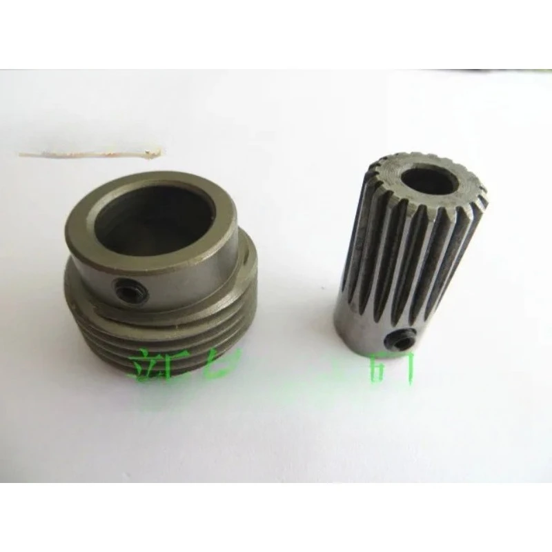 (Suitable for Pegasus EX3200 overlock sewing machine oil pump gear, worm wheel 211618, worm 274507) ...