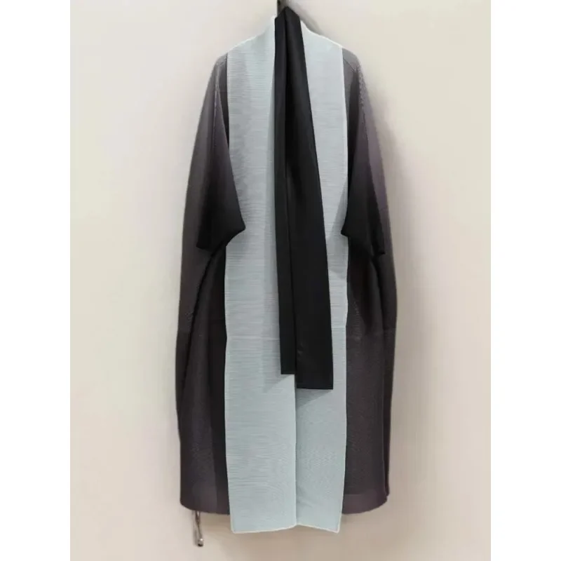 Imagem -06 - Gghk-miyake Corta-vento Plissado Gradiente para Mulheres Mangas Batwing Trench Coat Longo Solto com Lenço Roupas da Moda Feminina