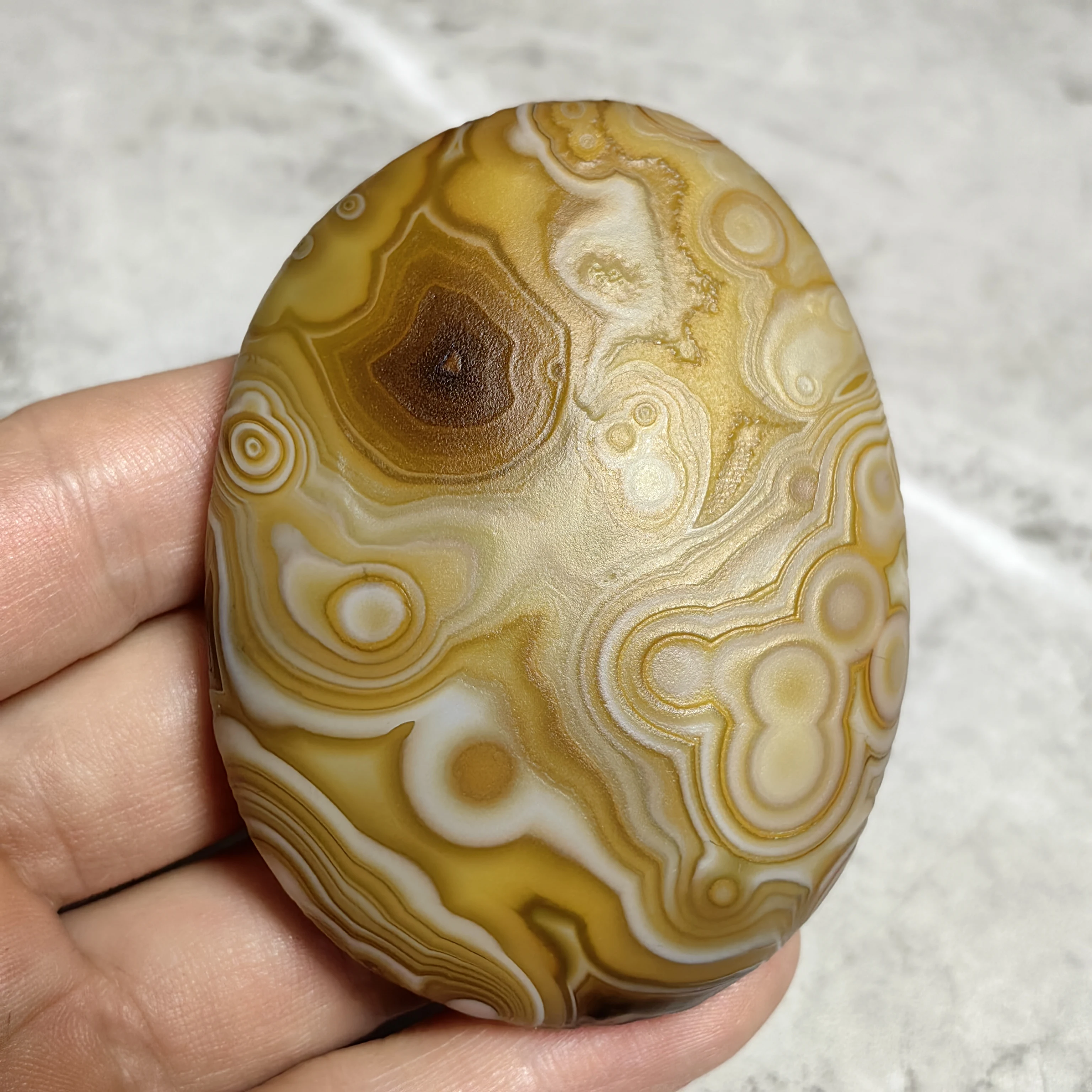 Natural Gobi Divine Eye Agate with Texture, Palm Stones for Stress Relief Spiritual Defense & Against Negative Home Desk Decor - view 3