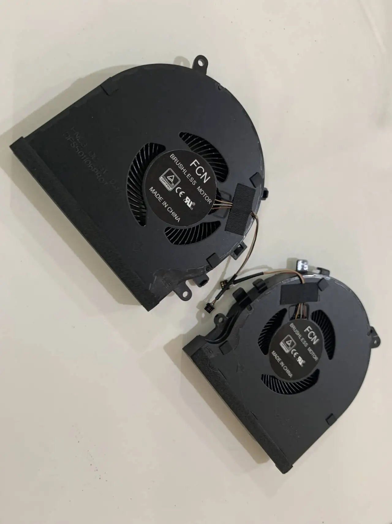 

for Razer Blade 15 Rz09-0270 0300 0301 0288 RZ09-03009E97 RZ09-0328 Laptop CPU+GPU Cooling Fan