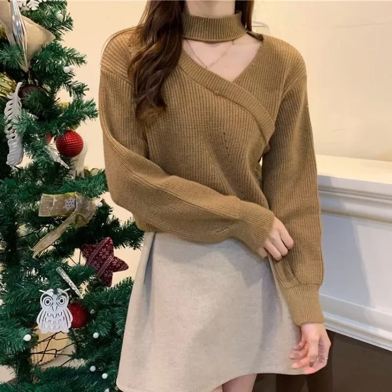 Neckline Sexy Atmosphere Sense Sweater Women Autumn Winter 2024 New Solid Color Careful Machine Hollowed-out Clavicle Knit Top