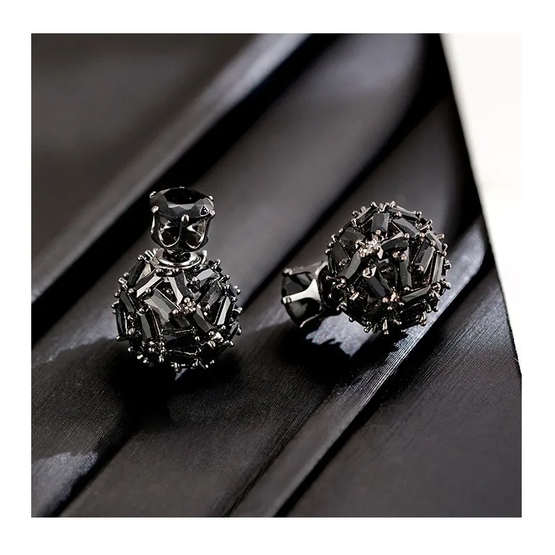 

Stud Earrings Women's Copper Inlaid Zircon Round Spherical Hollow Earrings Temperament Ear Jewelry New Micro Inlay