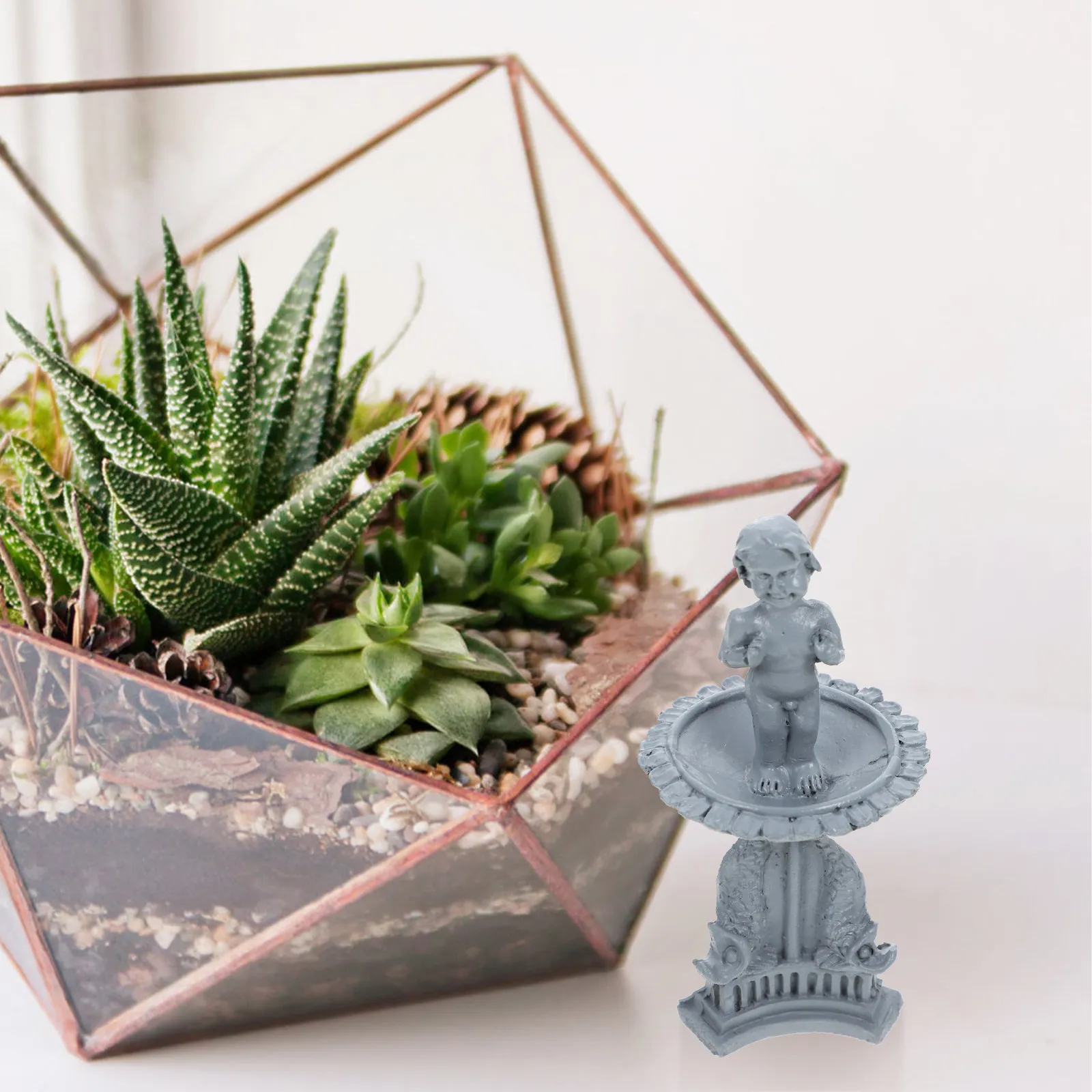 

Mini Garden Decor Resin Boy Statue Delicate Wear-Resistant Decorative Courtyard Ornament Mini House Accessory for Home Garden