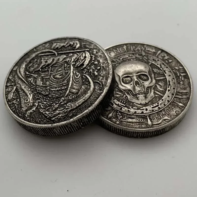 Cameo Skull Antique Collectible Coins Wanderer Pirate Octopus Sailing Commemorative Coin Medal Home Decor Crafts Collection Gift